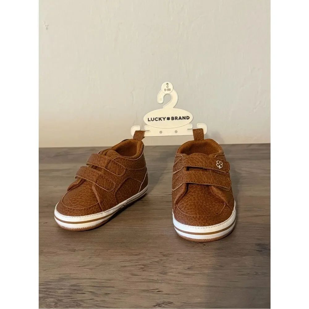 Lucky Brand - Tan High top baby shoes